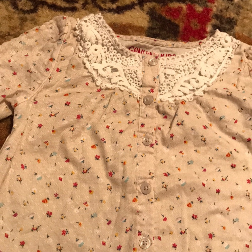 Oshkosh 5T crochet blouse